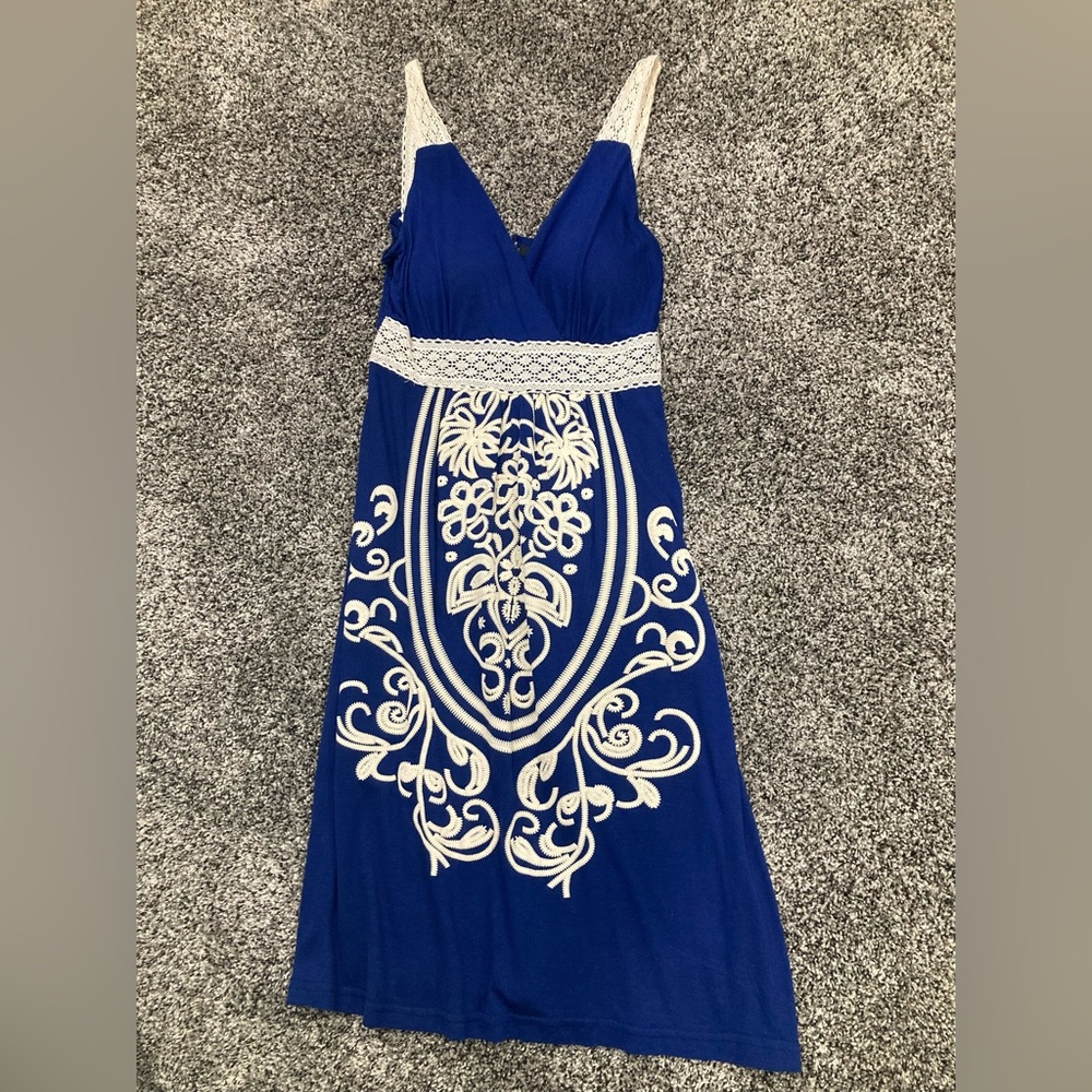 Blue floral v neck sundress
